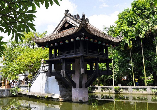 visite-pagode-au-pilier-unique