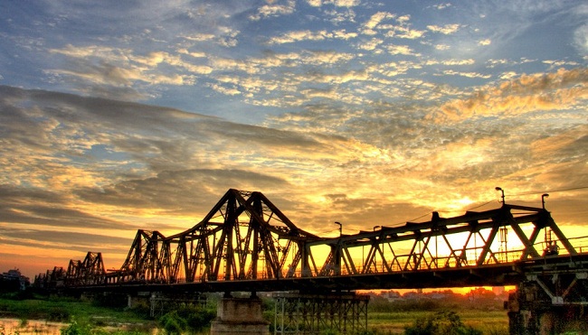 pont-de-paul-doumer-Hanoi-Vietnam