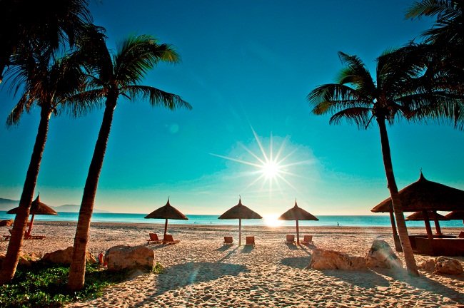 beautiful-white-sands-beaches-of-nha-trang