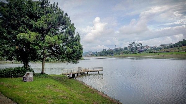 lake-xuan-huong-dalat