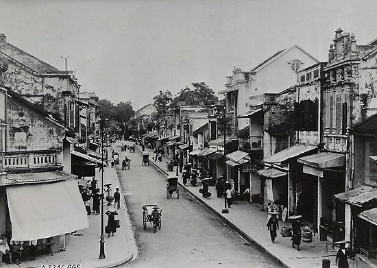 Traditional Vietnamese tube house