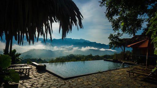 pu-luong-relax-pool-in-retreat