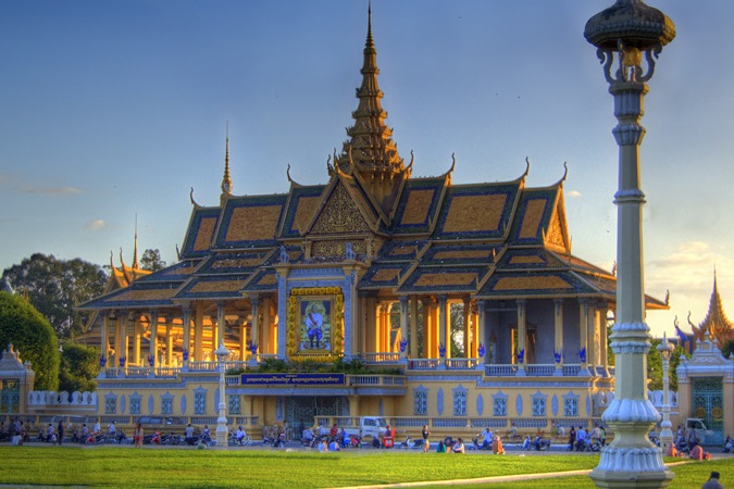 royal palace phnom penh