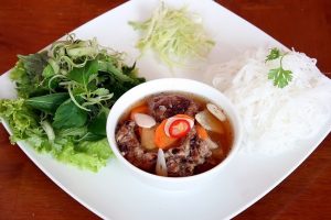 vietnamese-dish-bun-cha