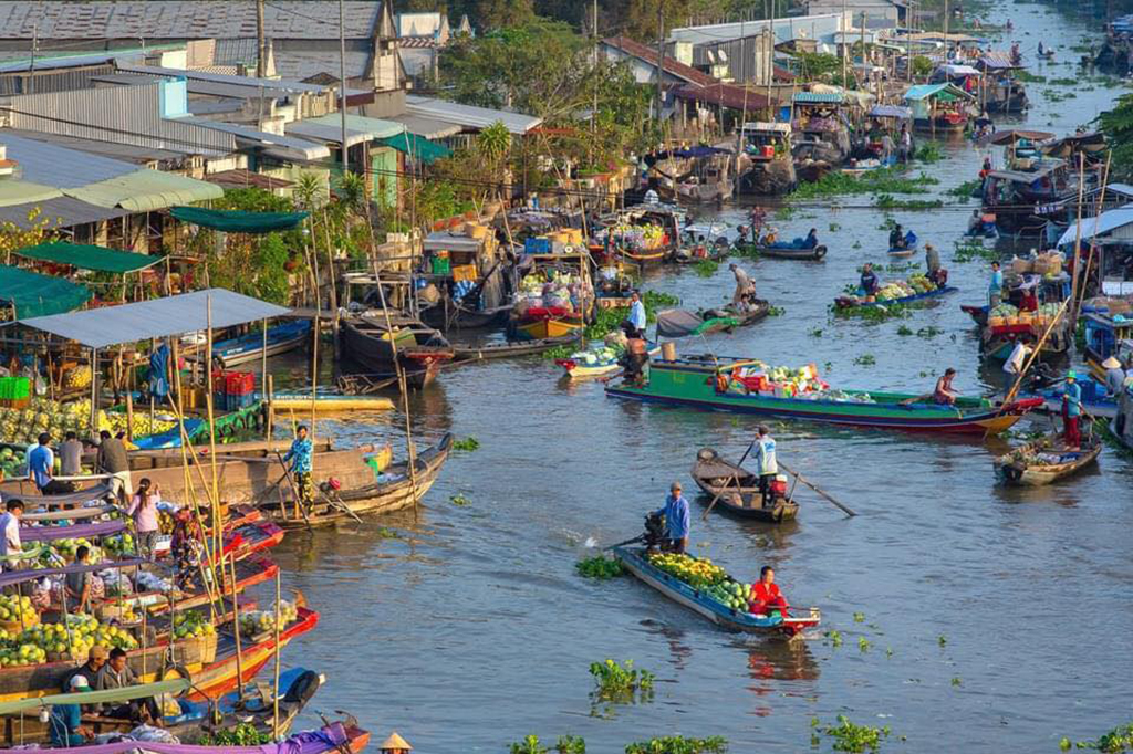 Nga Nam Floating Market - Soc Trang