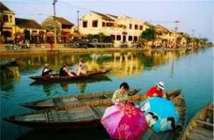 Thu bon river hoian Vietnam