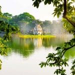 Le lac Hoan Kiem, symbole de Hanoï, est un havre de paix empreint de légendes