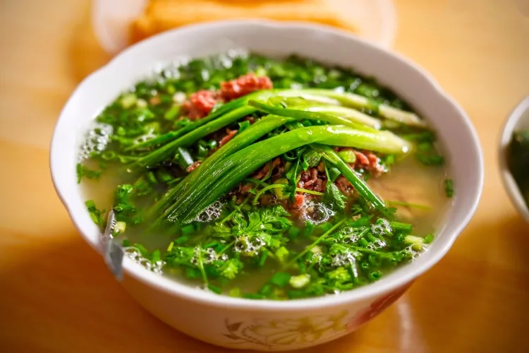 Top 10 of the Best Popular Vietnamese Dishes