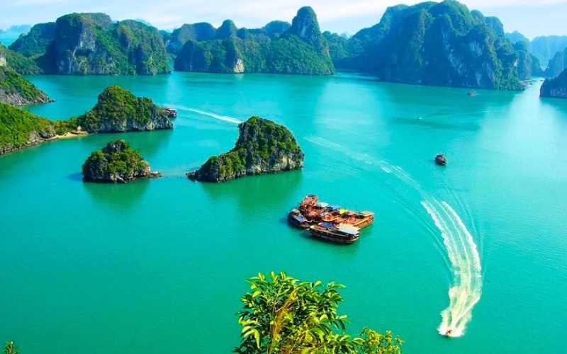 Baie de Bai Tu Long