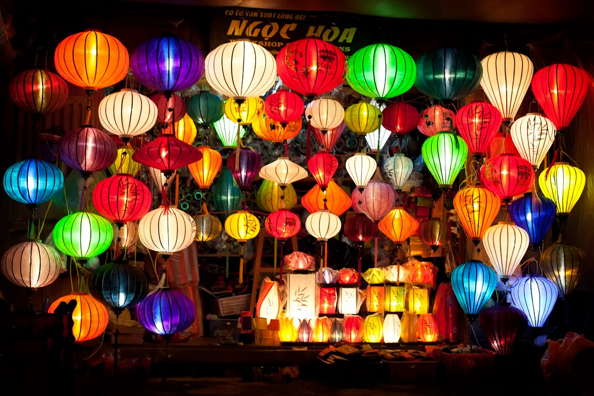 Fabbricazione di lanterne a Hoi An