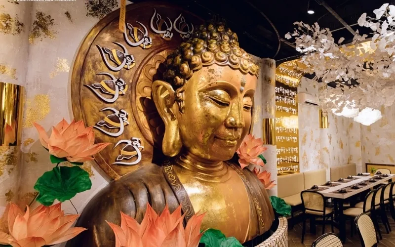 The space of Phật Dược Sư (Medicine Buddha) has been designed at Chay Tuệ