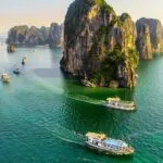 Baia di Ha Long Vietnam trip