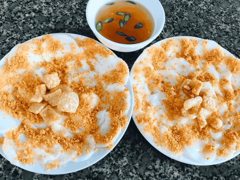 Bánh bèo (Steamed Rice Cakes)