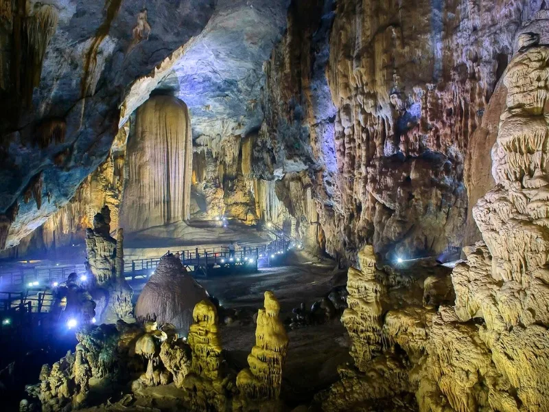 Phong Nha Cave