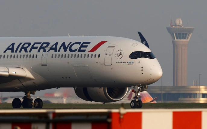 How to Get to Vietnam from France?