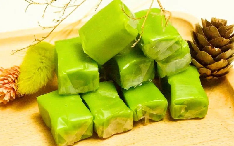 Keo dua (Coconut candy) from Ben Tre, ranked among the 70 best sweets in the world by TasteAtlas
