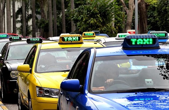 Taxi in Vietnam: Guide to Rates and Tips