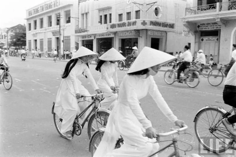 Complete Guide to the Ao Dai: Everything You Need to Know About Vietnam’s Traditional Dress